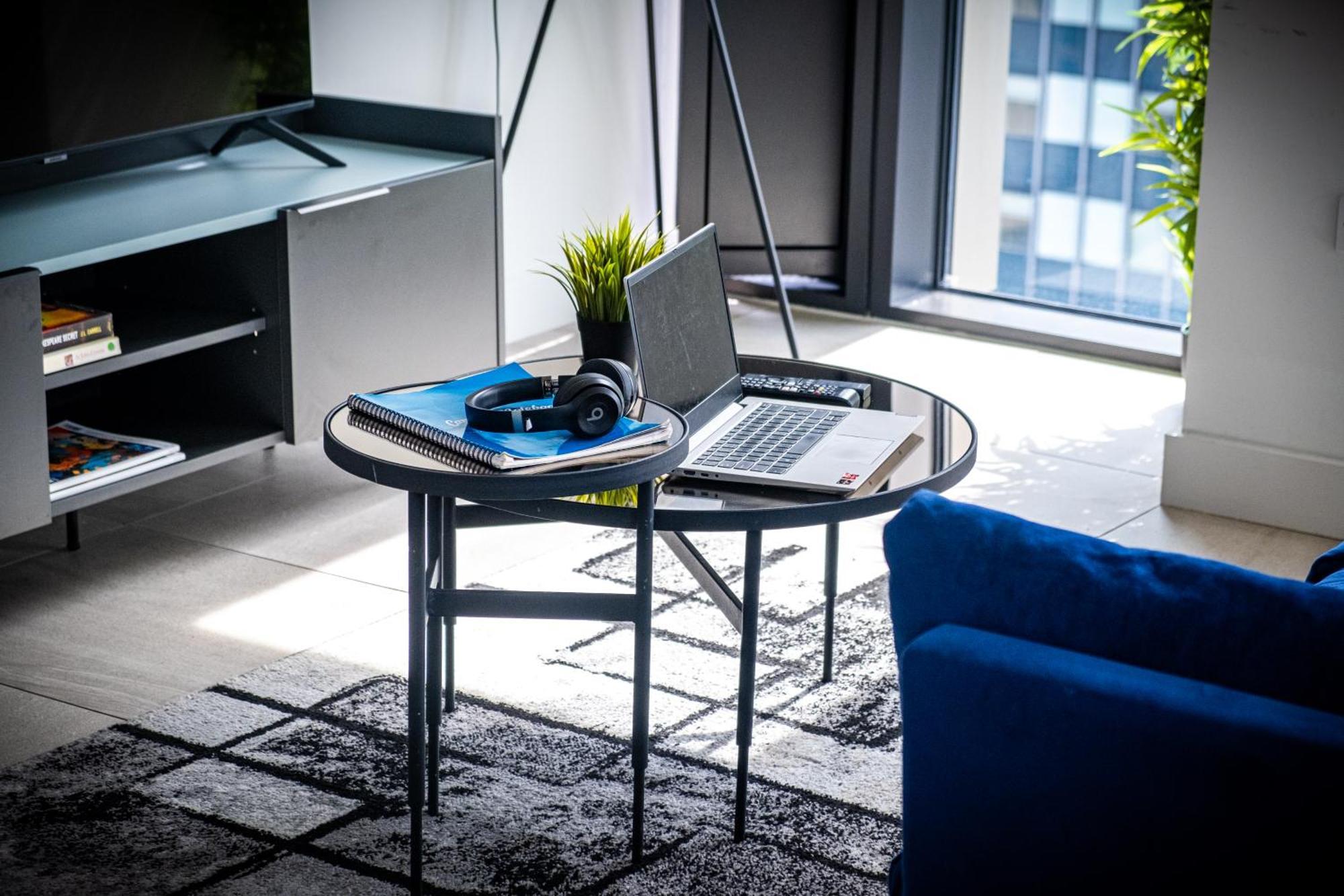 Mercian Luxury Serviced Apartments- Birmingham City Centre - Your Perfect Stay - Gym Rooftop Terrace Cinema Room Bagian luar foto