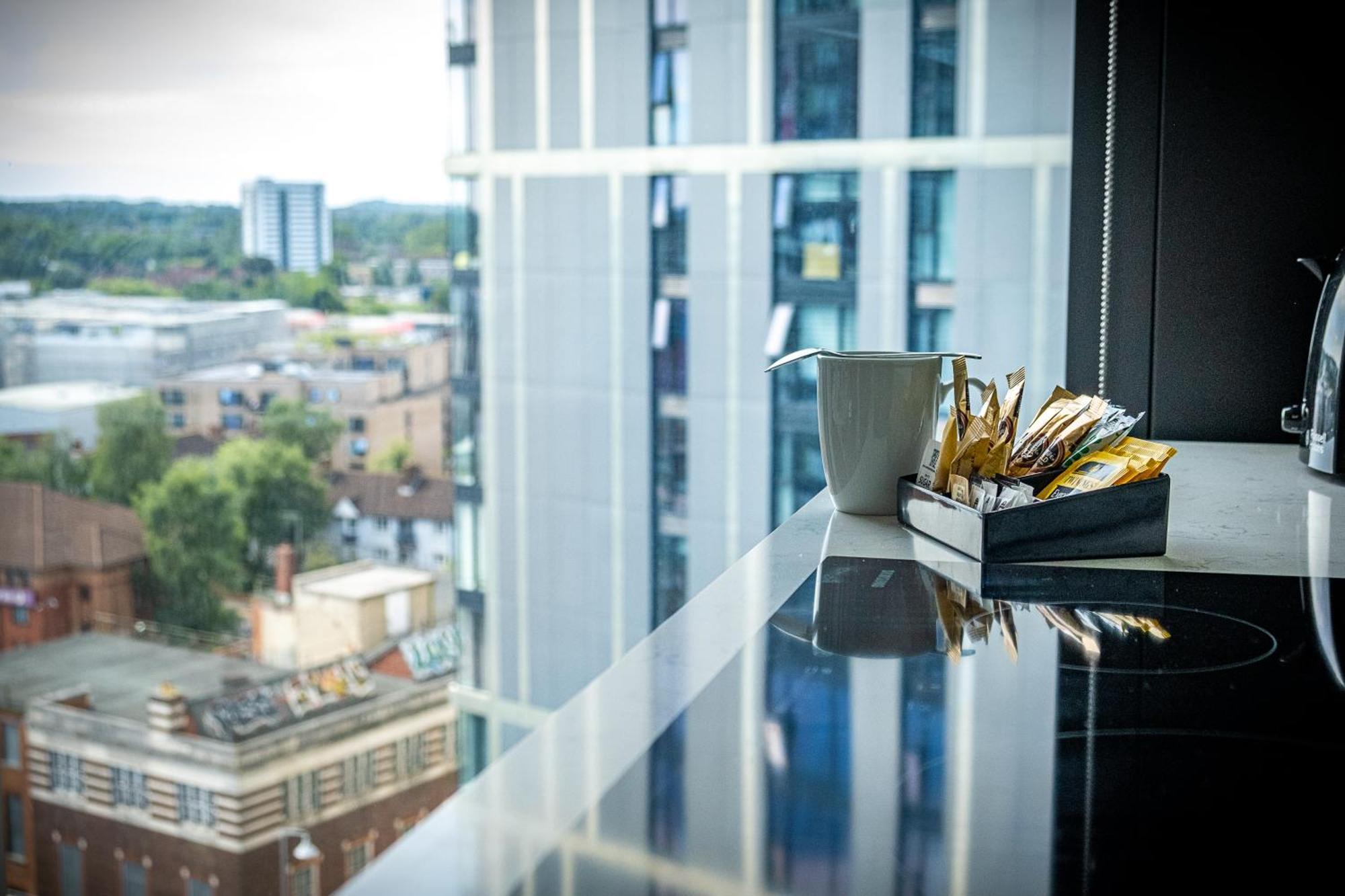 Mercian Luxury Serviced Apartments- Birmingham City Centre - Your Perfect Stay - Gym Rooftop Terrace Cinema Room Bagian luar foto